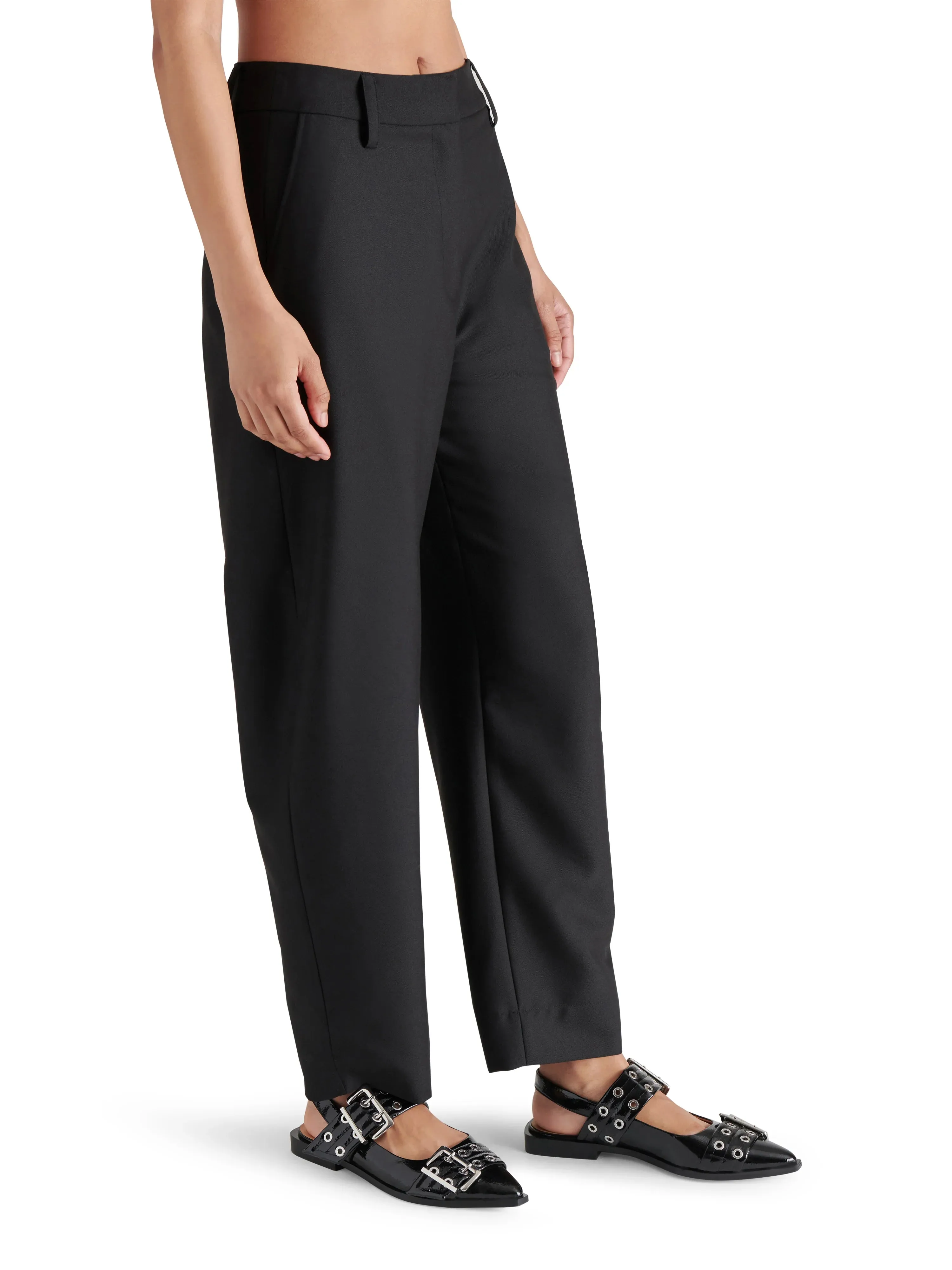 Junia Pant